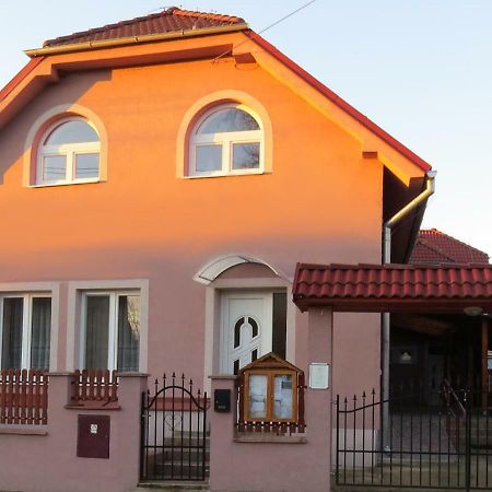 Penzion - Peri Hokovce Εξωτερικό φωτογραφία